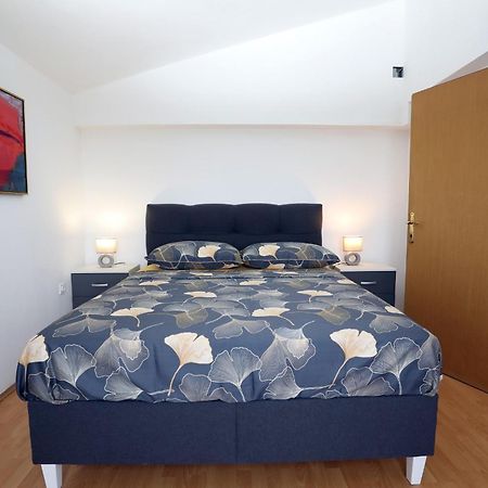 Apartmani Ivan Pula Exterior foto