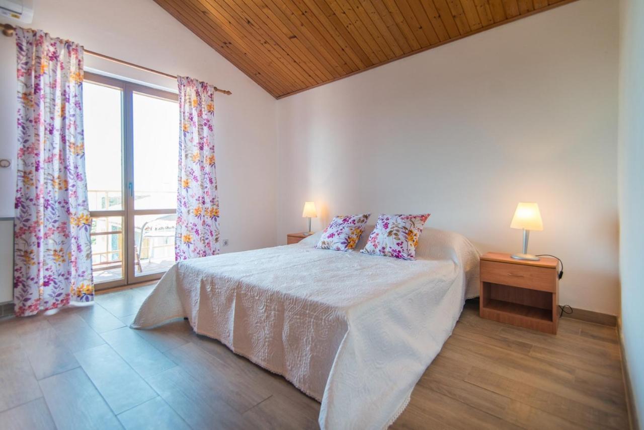 Apartmani Ivan Pula Exterior foto