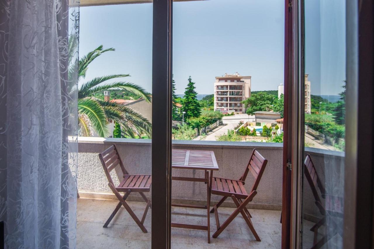 Apartmani Ivan Pula Exterior foto