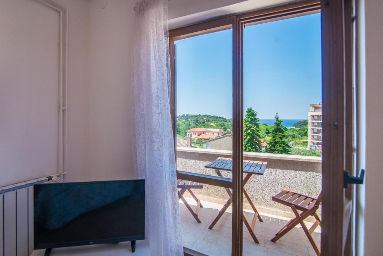Apartmani Ivan Pula Exterior foto