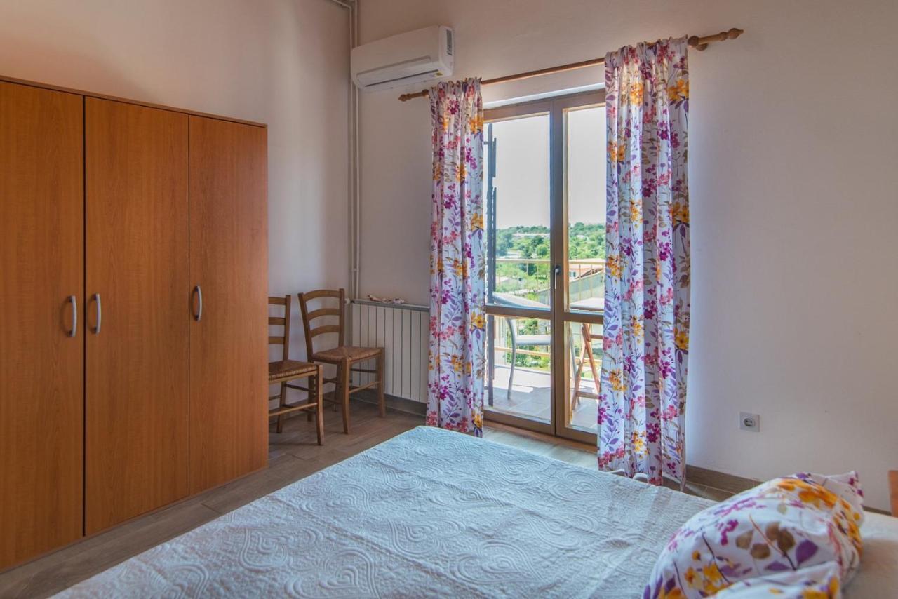 Apartmani Ivan Pula Exterior foto