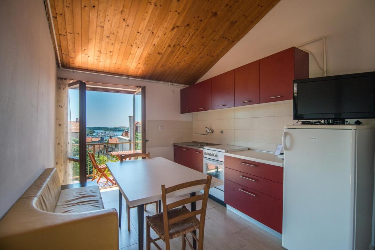 Apartmani Ivan Pula Exterior foto
